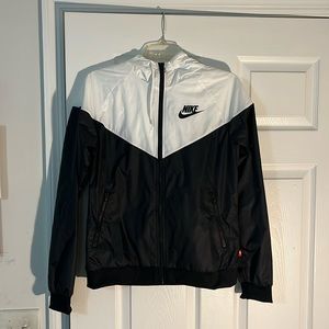 nike windbreaker